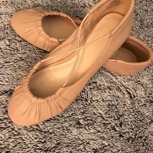Women’s Nine West Tan Flats 6.5
